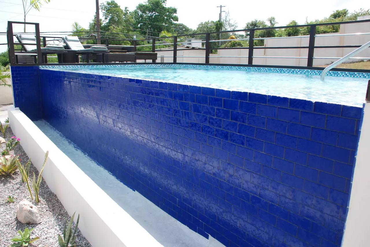 Family Complex Beside Beach W/Pool Montego Bay #1 Bagian luar foto